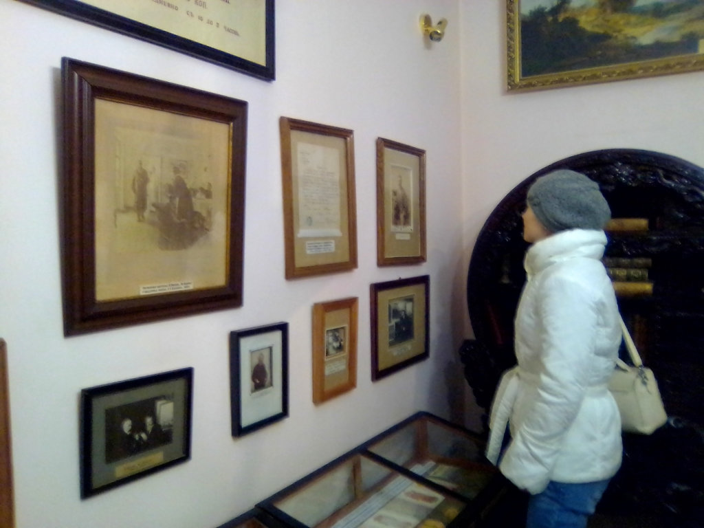 Музей киселева туапсе. Дом музей Киселева Туапсе. Женское лоно 19 век Туапсе музей. Дом музей Киселева в Туапсе все фото.