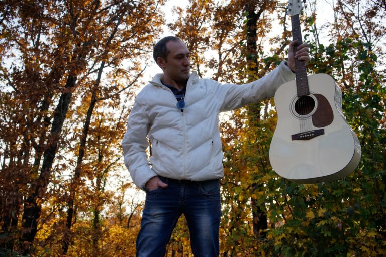 Шансон жив: экс-солист “Бутырки”, впавший в кому, начал записывать новый альбом