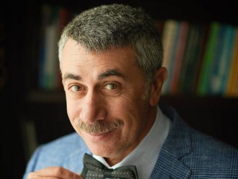 Доктор Комаровский: «Воспаление наружного уха после купания, что делать?»