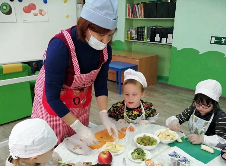 Правильному питанию туапсинцев учат с детского сада