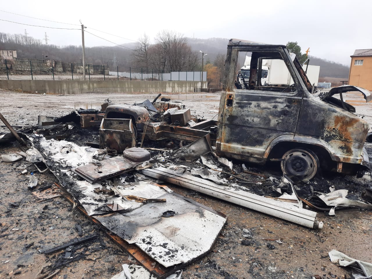 Появились фото автомобиля, взорвавшегося возле трассы “Краснодар-Джубга” |  Новости Туапсе