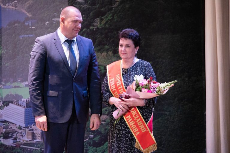Туапсинский район чествовал жителей, славящих его своим трудом
