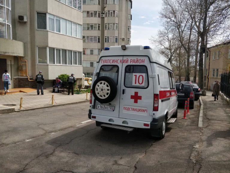 Туапсинцы в апреле меньше болели ковидом, а инсультов стало больше