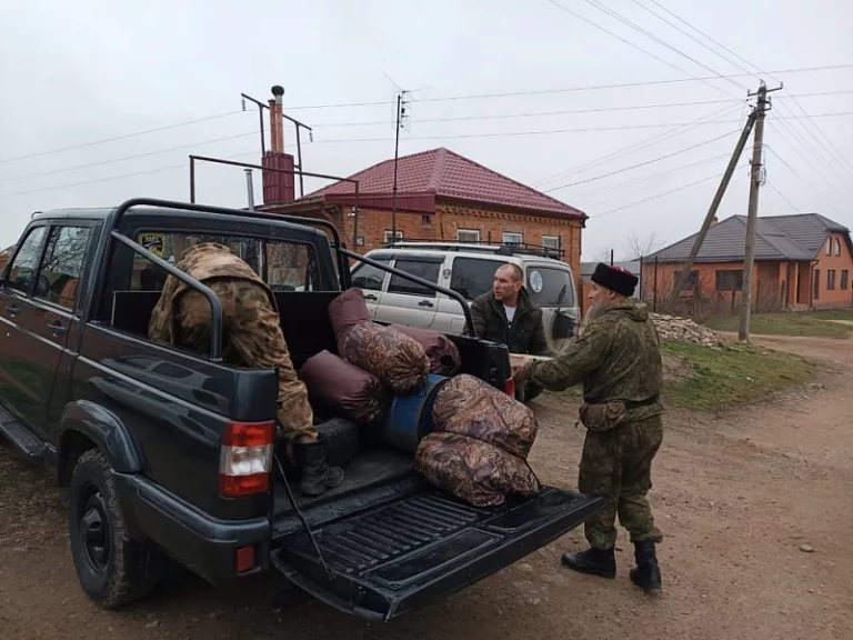 Кубанские казаки отправили на Донбасс 830 тонн гуманитарных грузов