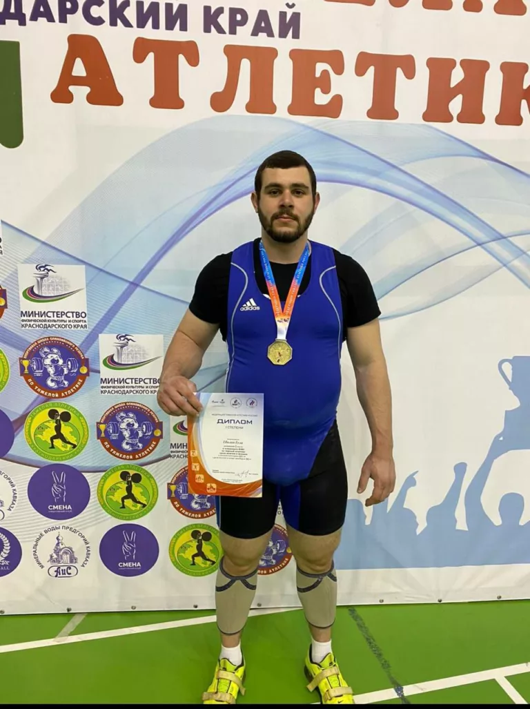 Штангист из Туапсе Гела Гвалия победил на чемпионате Южного Федерального округа
