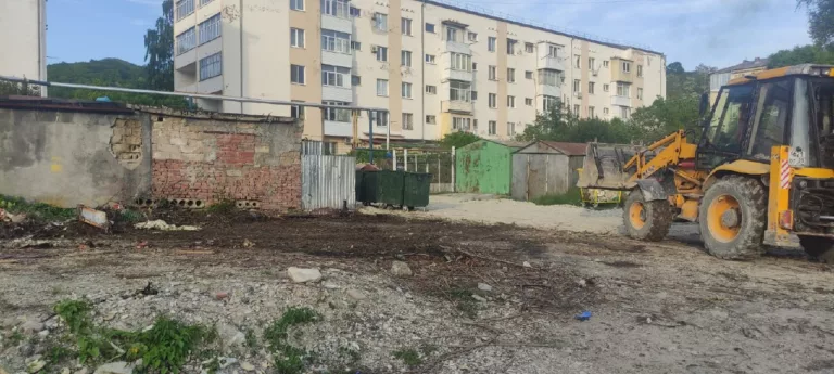 В Шепсинском поселении расчищают газгольдерные площадки