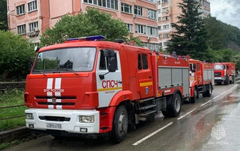 В Туапсинском районе на случай подтоплений находится аэромобильная группировка краевого МЧС