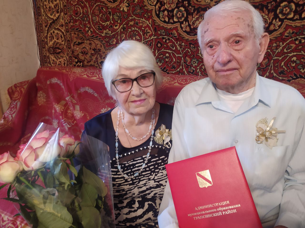 В Туапсе поздравили с бриллиантовой свадьбой семью Широбоковых ...