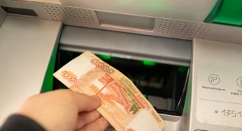 С 1 июня новые правила переводов: как не попасть под налог и защитить свои деньги?